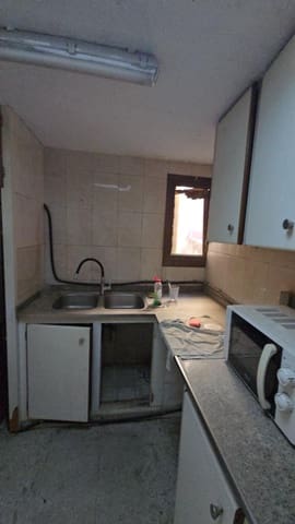 4 sovrum Lägenhet till salu i Riudoms med garage - 86 200 € (Ref: 10091324)
