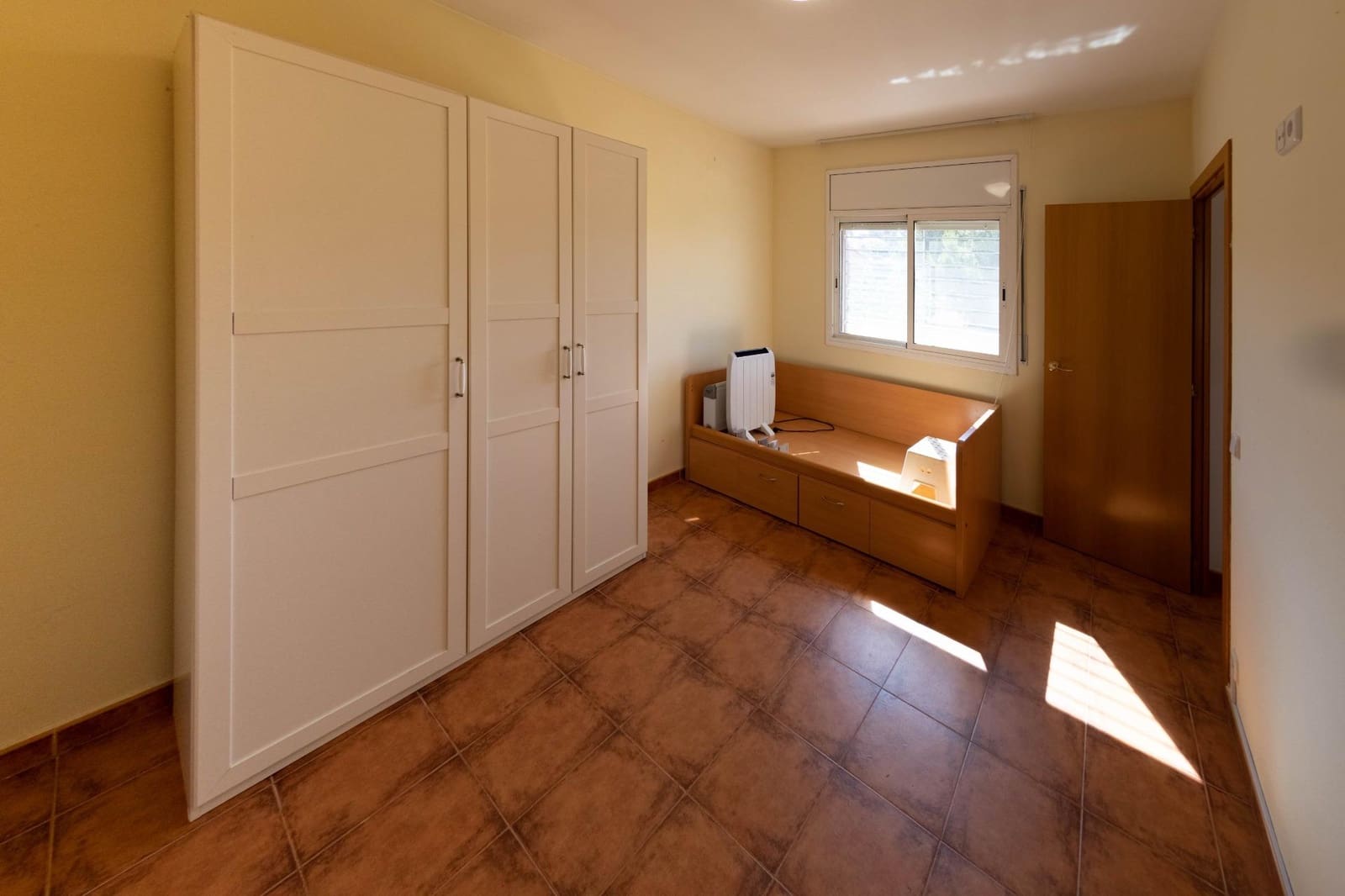 Chalet de 4 habitaciones en El Vendrell en venta - 320.000 € (Ref: 10091325)