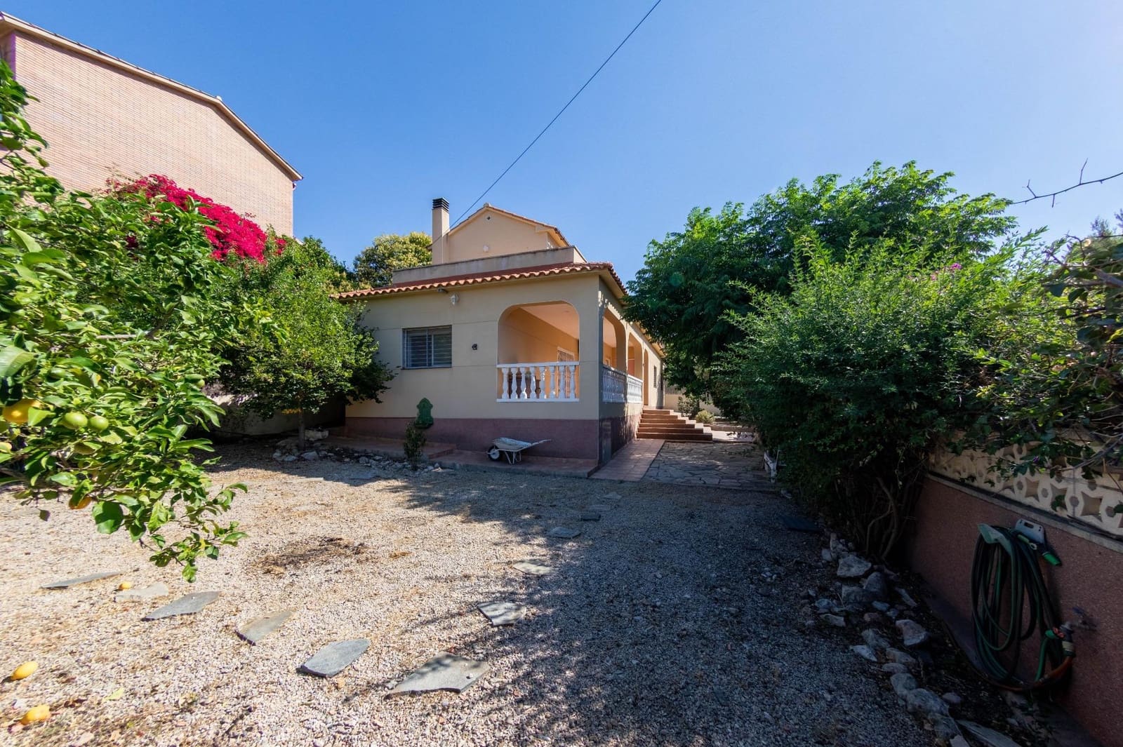 Chalet de 4 habitaciones en El Vendrell en venta - 320.000 € (Ref: 10091325)