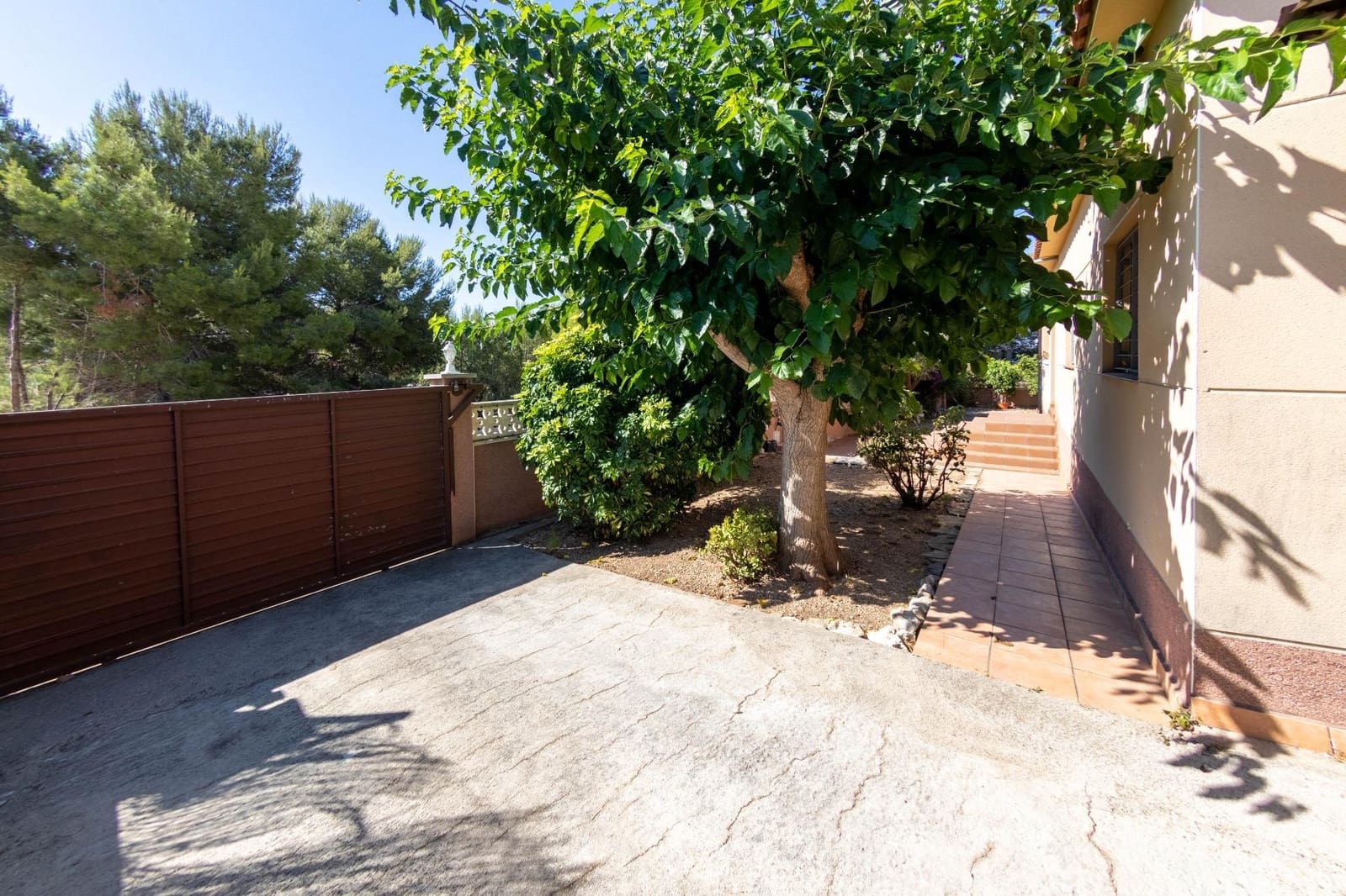 Chalet de 4 habitaciones en El Vendrell en venta - 320.000 € (Ref: 10091325)