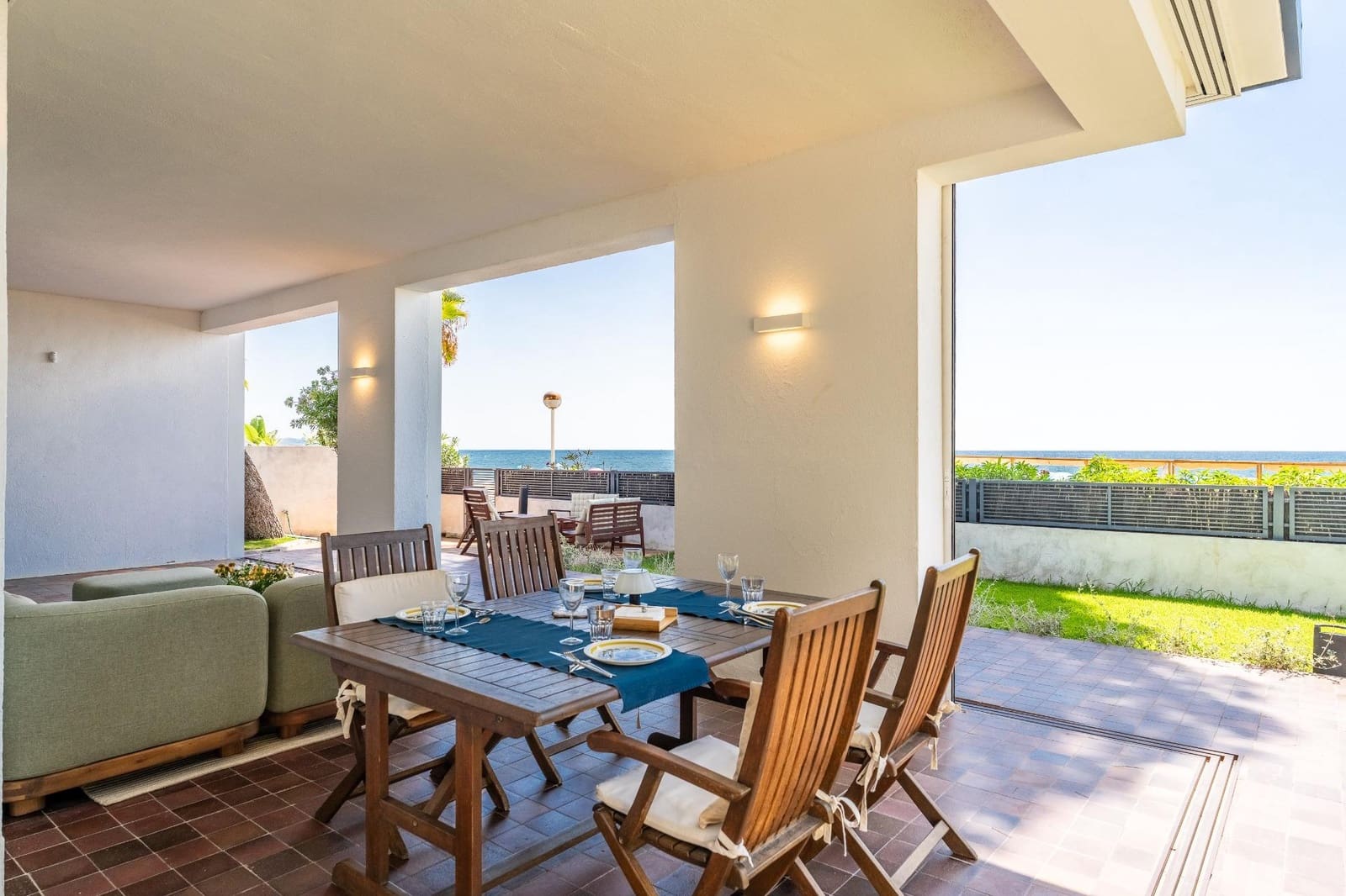 5 soveværelse Villa til leje i Tarragona by - € 3.500 (Ref: 10091327)