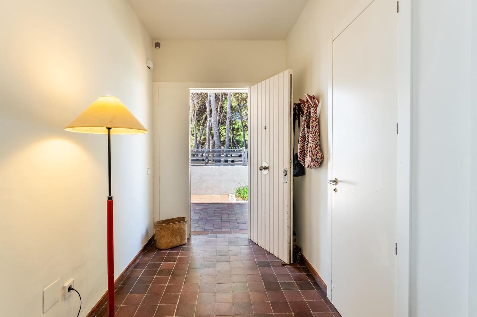 5 soveværelse Villa til leje i Tarragona by - € 3.500 (Ref: 10091327)