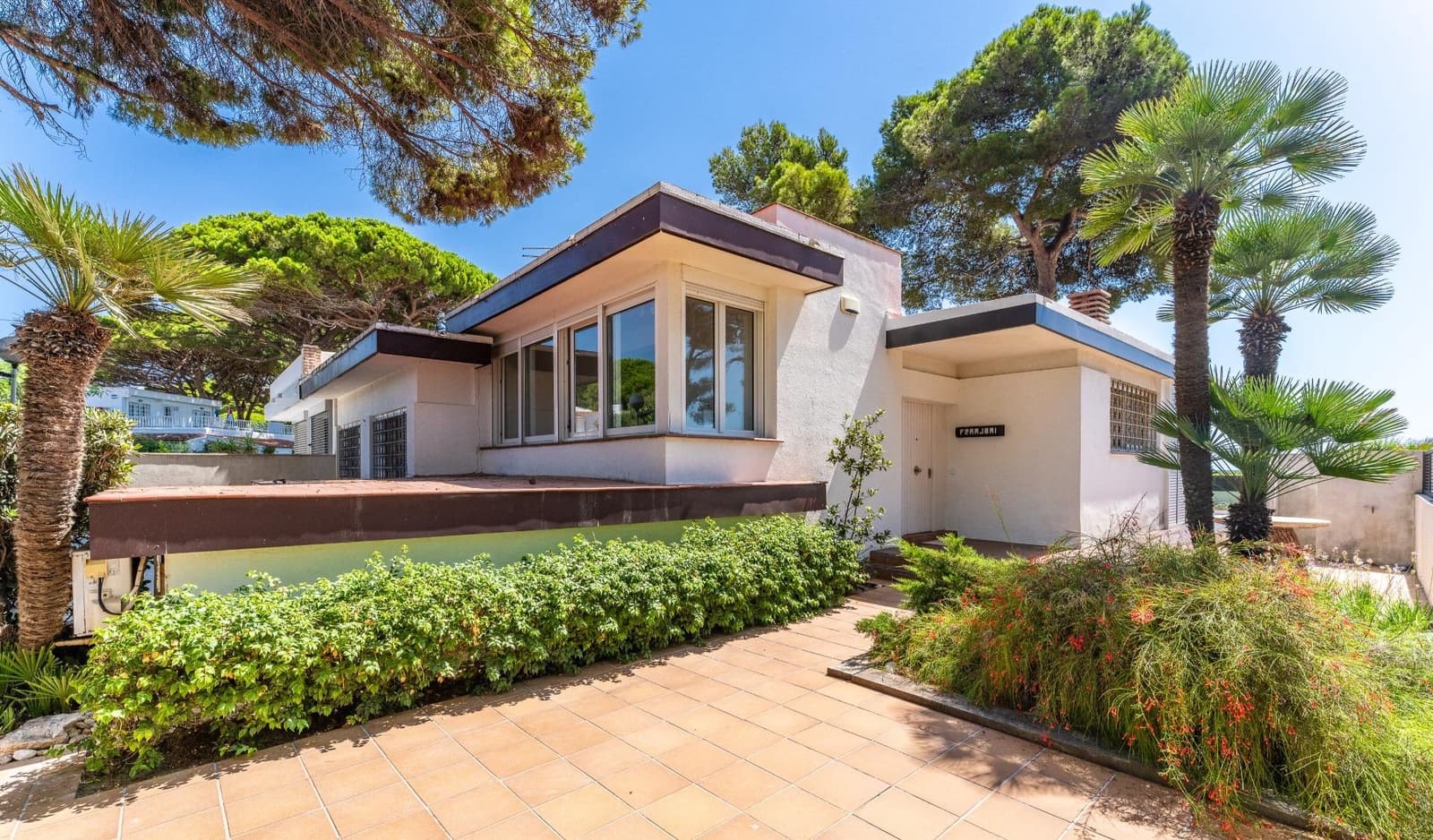 5 soveværelse Villa til leje i Tarragona by - € 3.500 (Ref: 10091327)