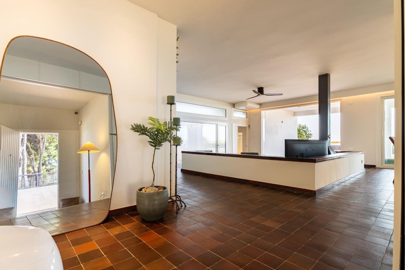5 soveværelse Villa til leje i Tarragona by - € 3.500 (Ref: 10091327)