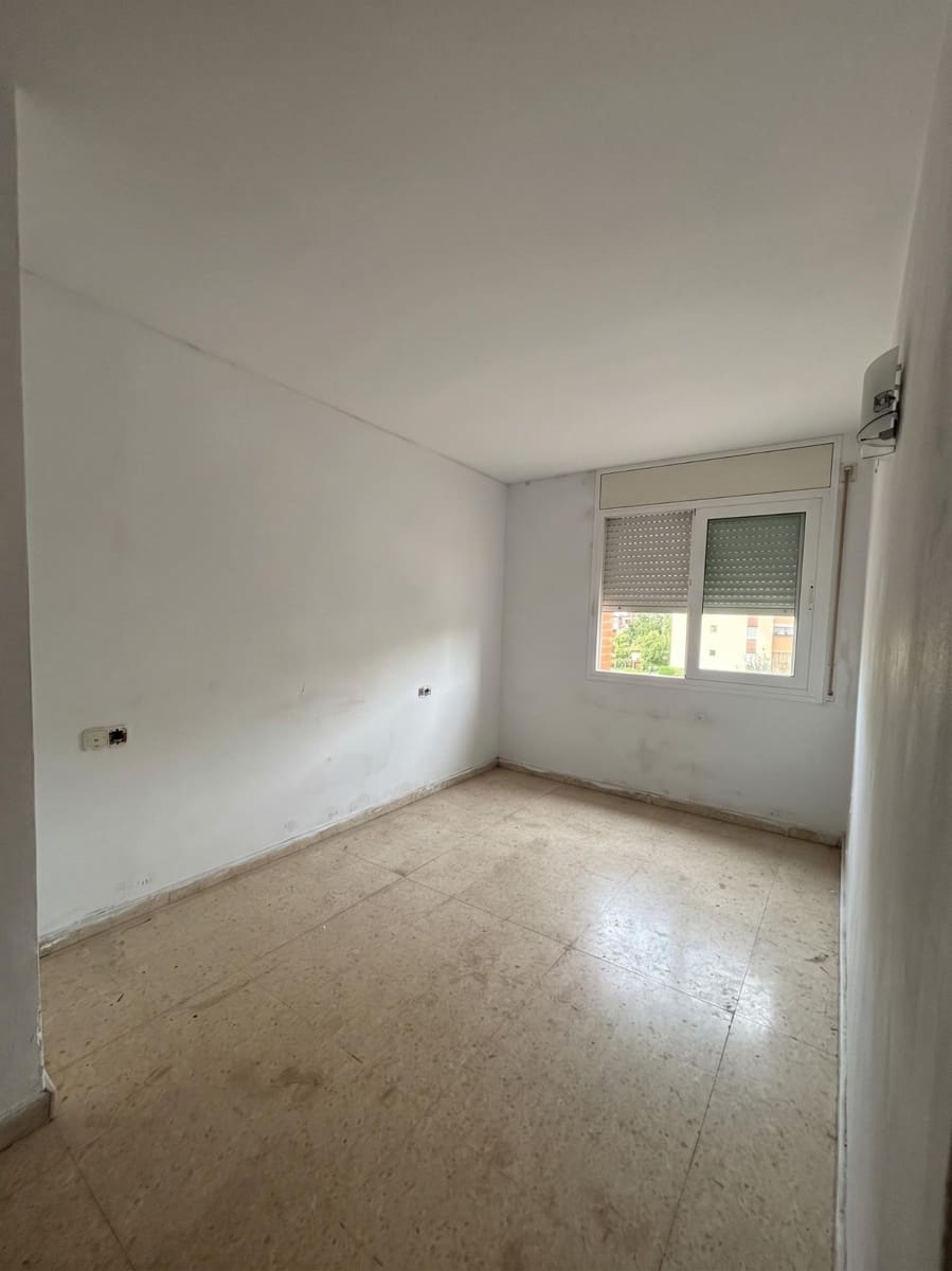 3 soveværelse Lejlighed til salg i Tarragona by med garage - € 115.000 (Ref: 10168561)
