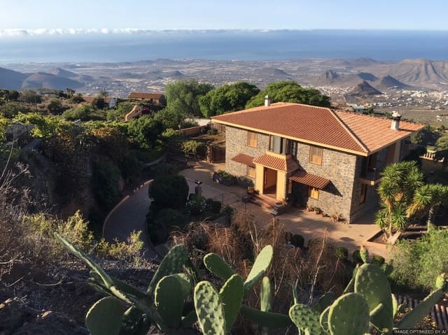 Finca/Casa Rural de 4 habitaciones en Arona en venta con garaje - 845.000 € (Ref: 10043578)