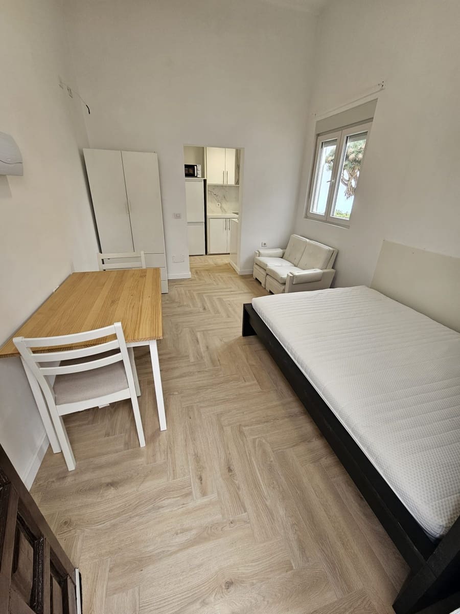 Studio for rent in El Tanque - € 550 (Ref: 10112248)