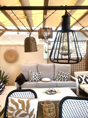 3 slaapkamer Halfvrijstaande villa te koop in La Marina, Elche / Elx met zwembad - € 259.000 (Ref: 10048034)
