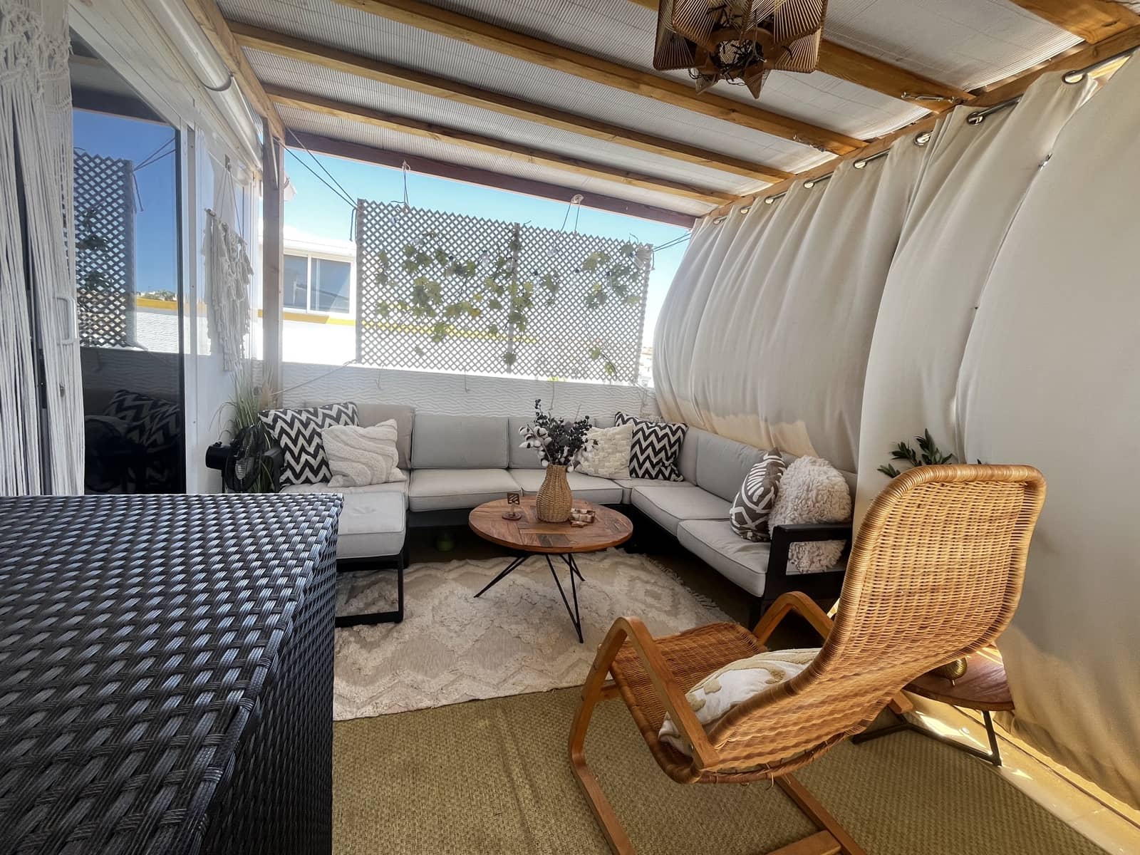 3 slaapkamer Halfvrijstaande villa te koop in La Marina met zwembad - € 259.000 (Ref: 10048034)