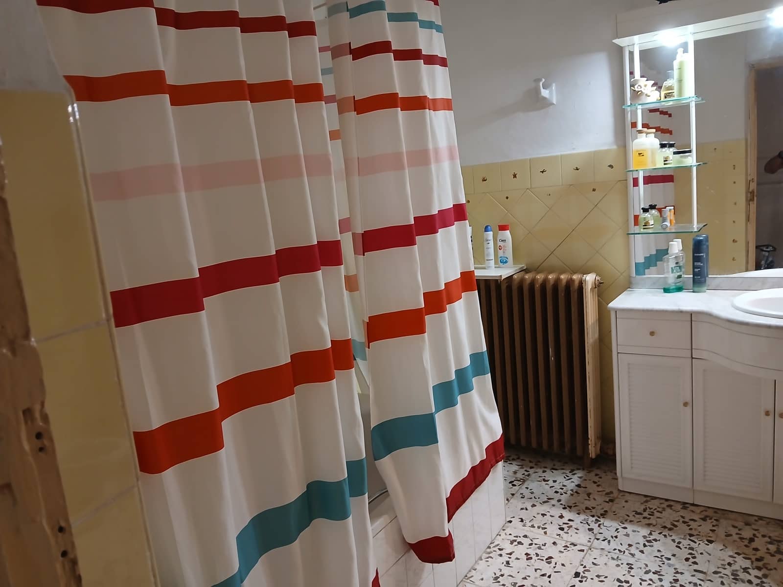 8 bedroom Finca/Country House for sale in Alpera with garage - € 395,000 (Ref: 10044388)