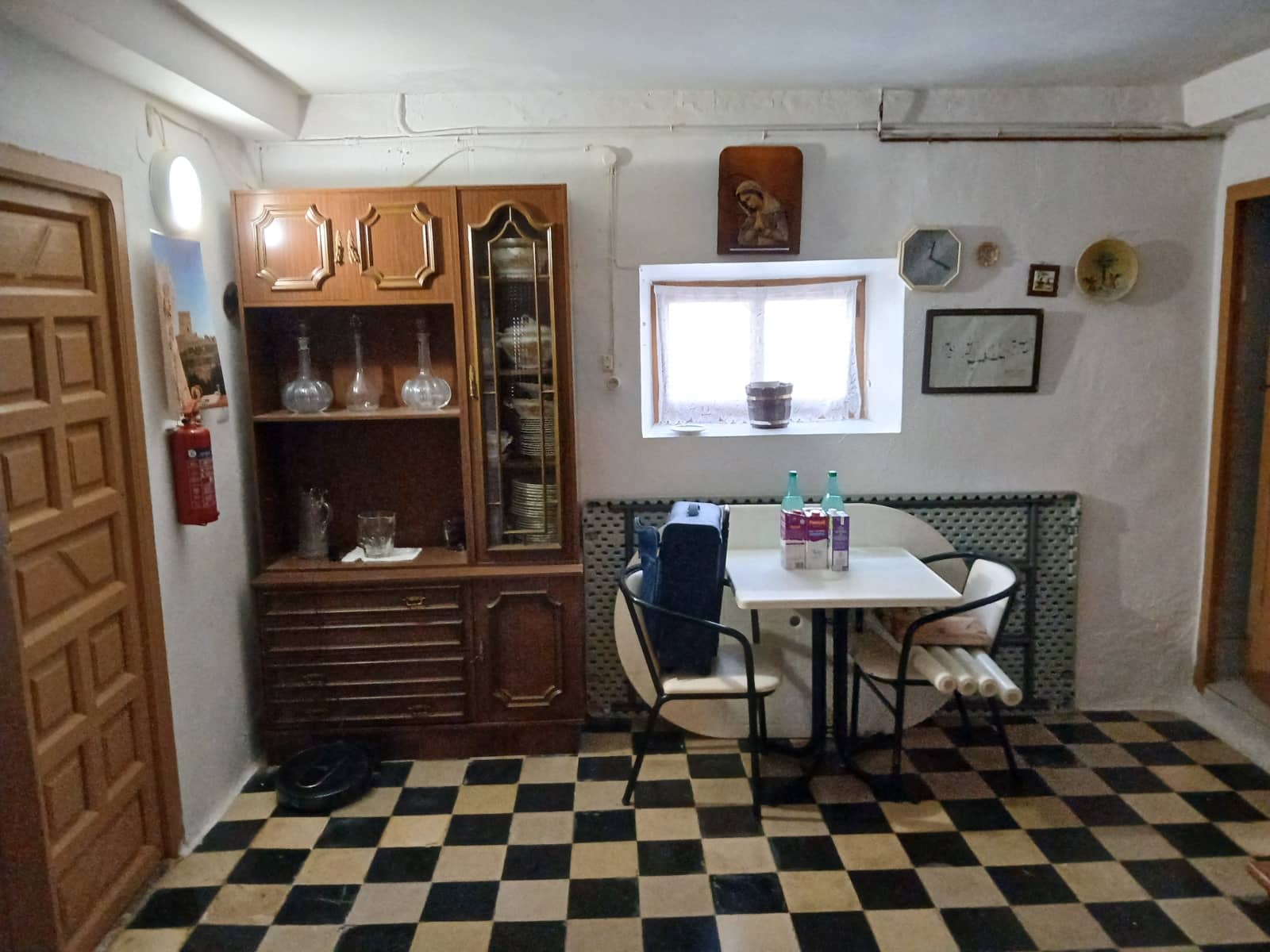 8 bedroom Finca/Country House for sale in Alpera with garage - € 395,000 (Ref: 10044388)
