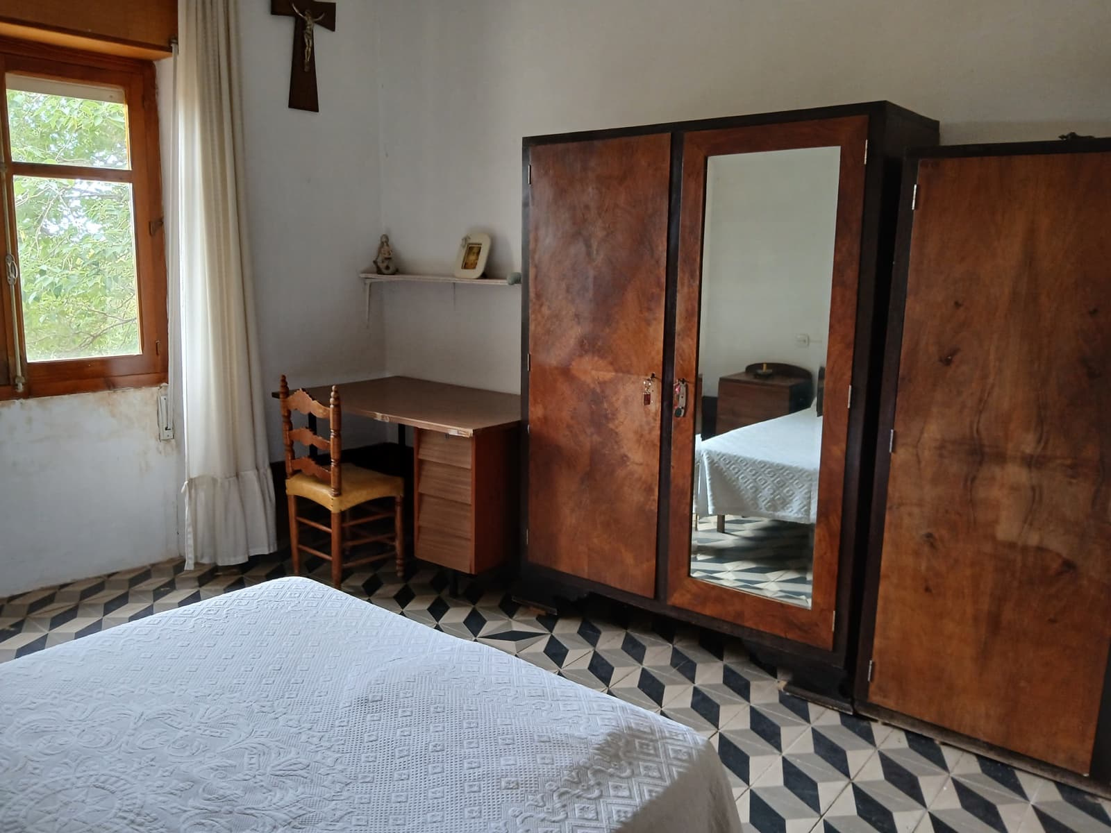 8 bedroom Finca/Country House for sale in Alpera with garage - € 395,000 (Ref: 10044388)