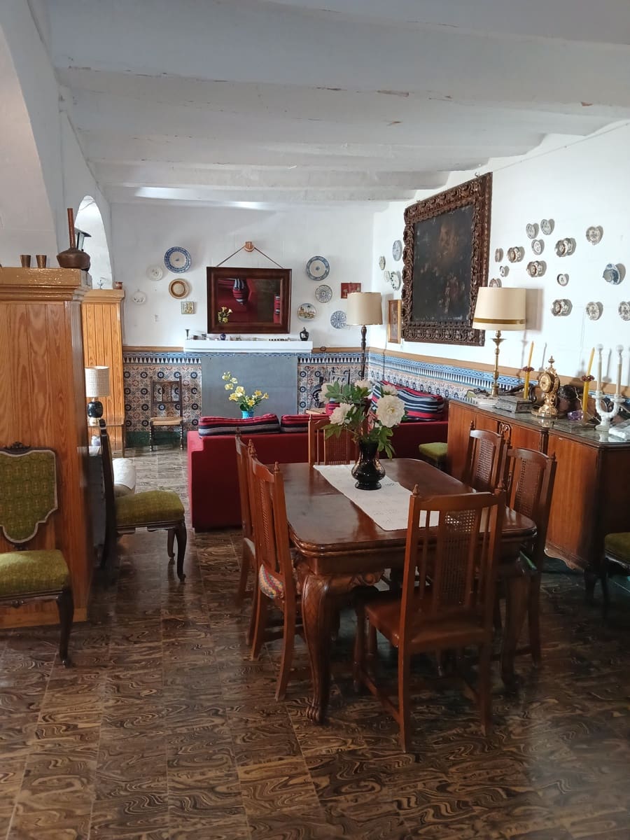 8 bedroom Finca/Country House for sale in Alpera with garage - € 395,000 (Ref: 10044388)