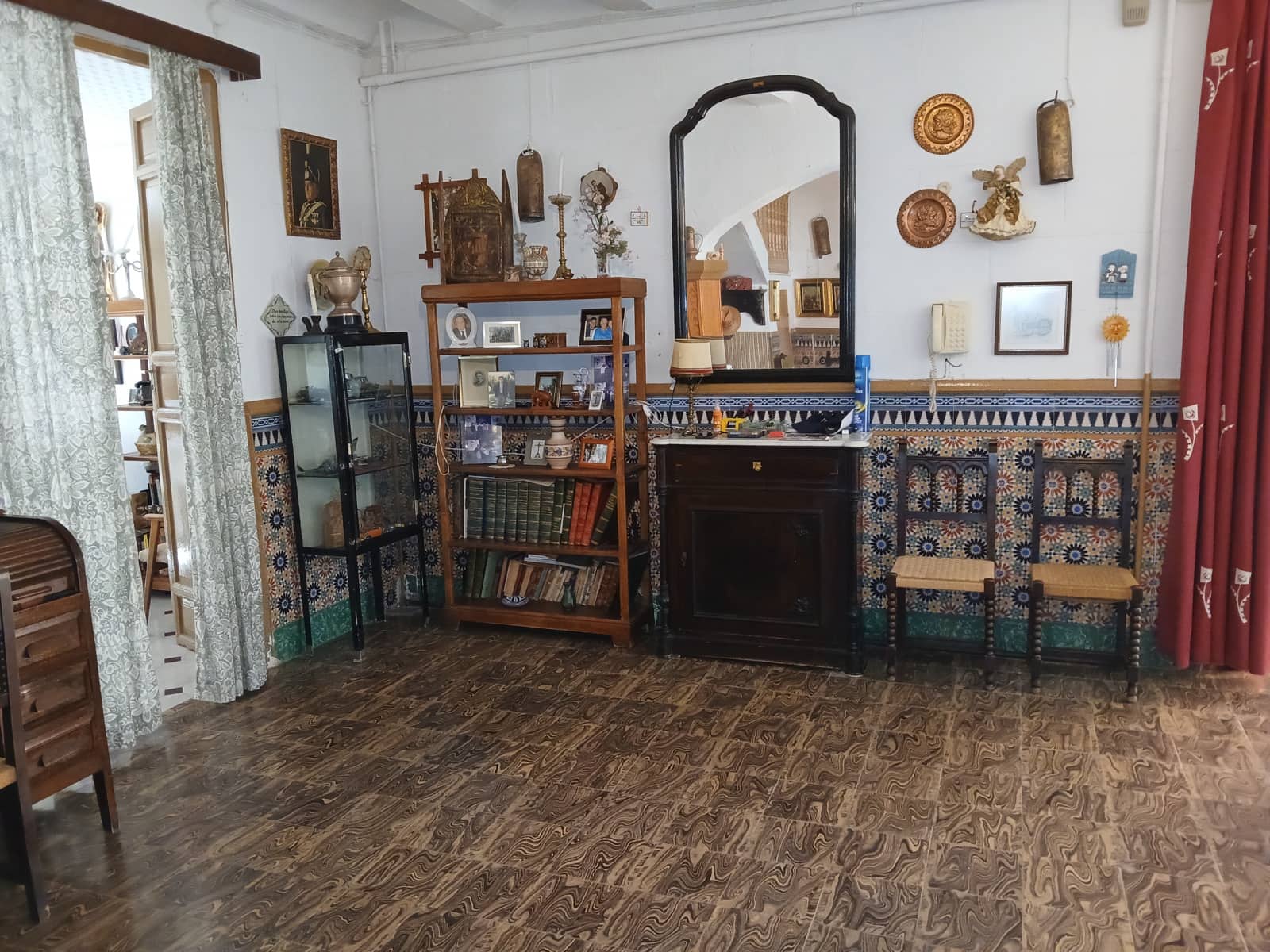 8 bedroom Finca/Country House for sale in Alpera with garage - € 395,000 (Ref: 10044388)