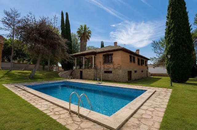 7 sovrum Villa till salu i Carmena med pool garage - 595 000 € (Ref: 10099454)