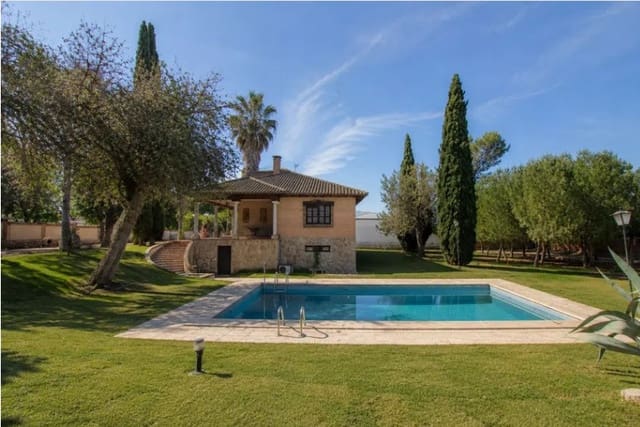 7 sovrum Villa till salu i Carmena med pool garage - 595 000 € (Ref: 10099454)