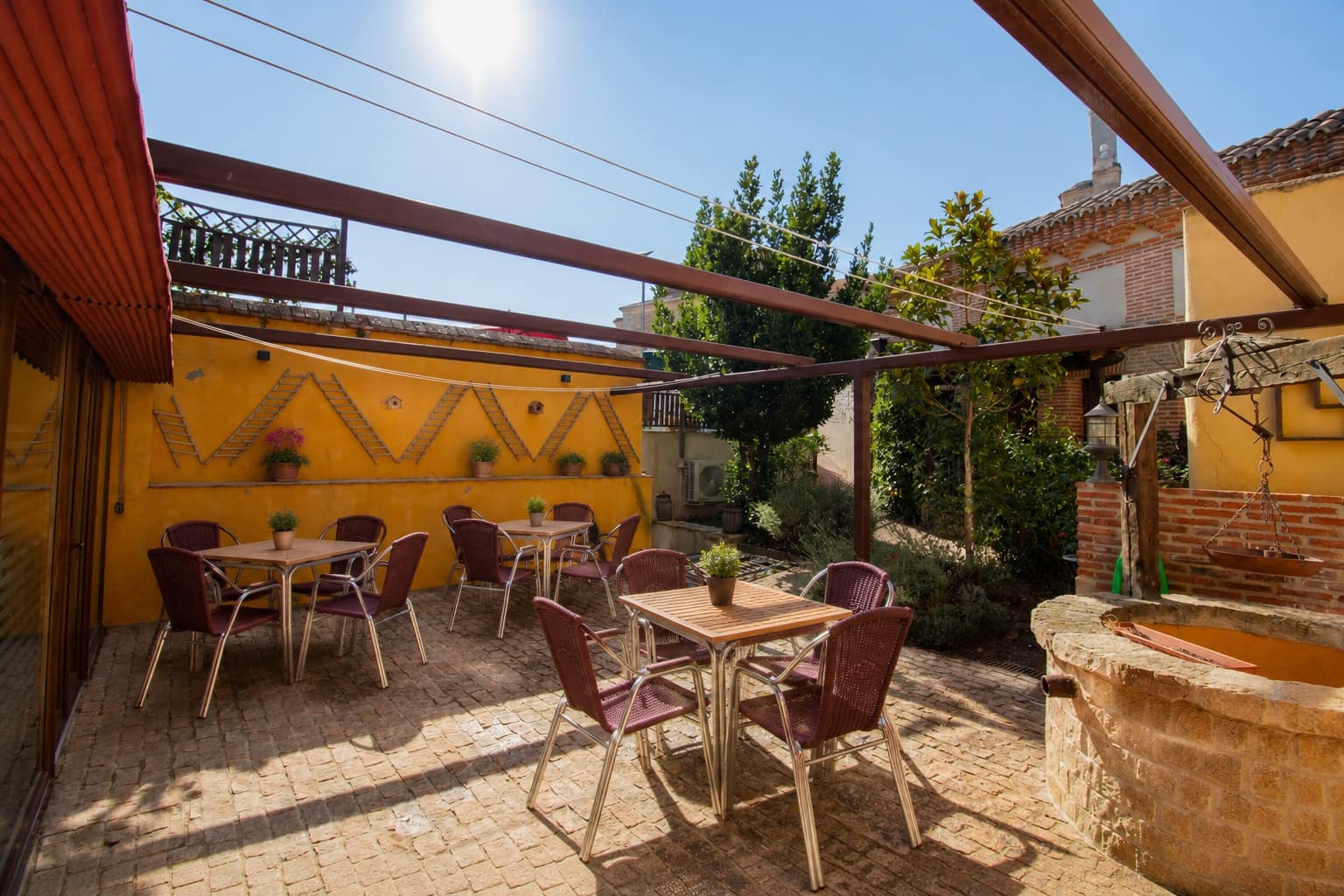 Villa/Maison à vendre à Velayos avec piscine garage - 900 000 € (Ref: 10112101)