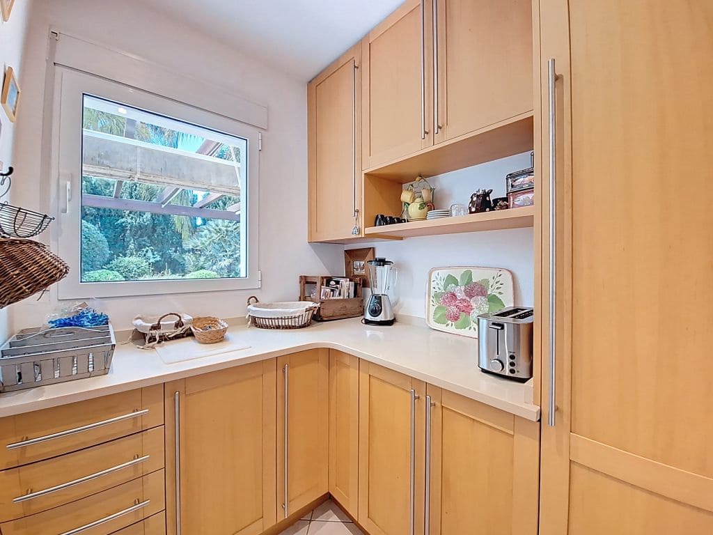 5 sypialnia Willa na sprzedaż w Pedreguer - 890 000 € (Ref: 10048140)