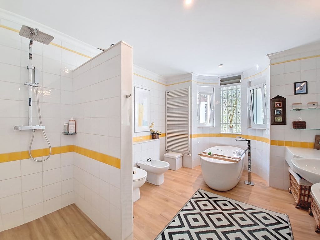 5 sypialnia Willa na sprzedaż w Pedreguer - 890 000 € (Ref: 10048140)