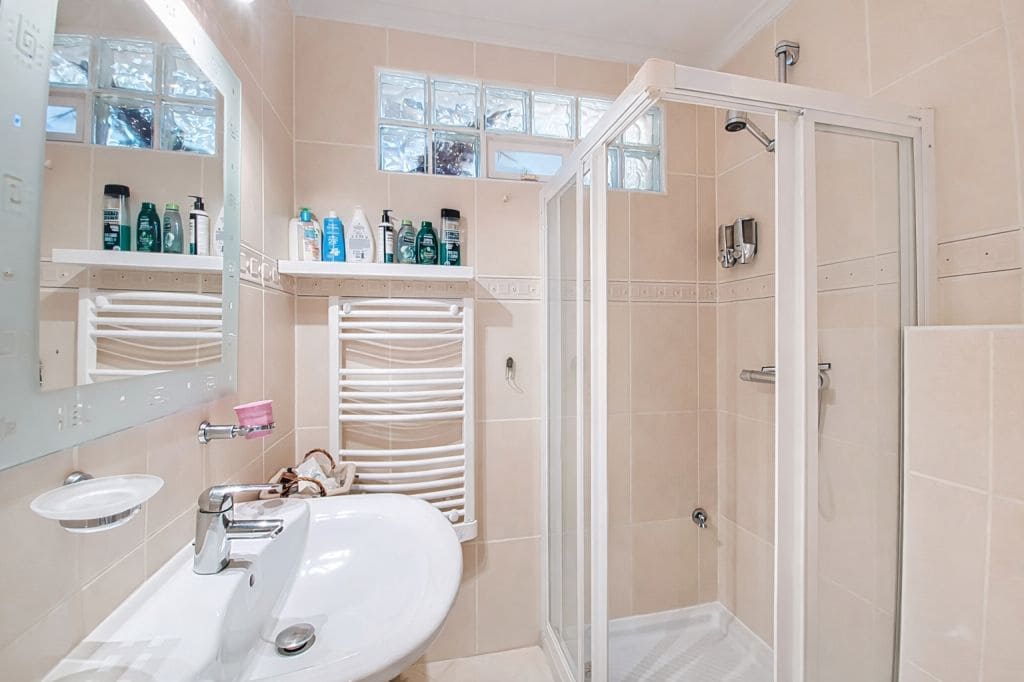 5 sypialnia Willa na sprzedaż w Pedreguer - 890 000 € (Ref: 10048140)