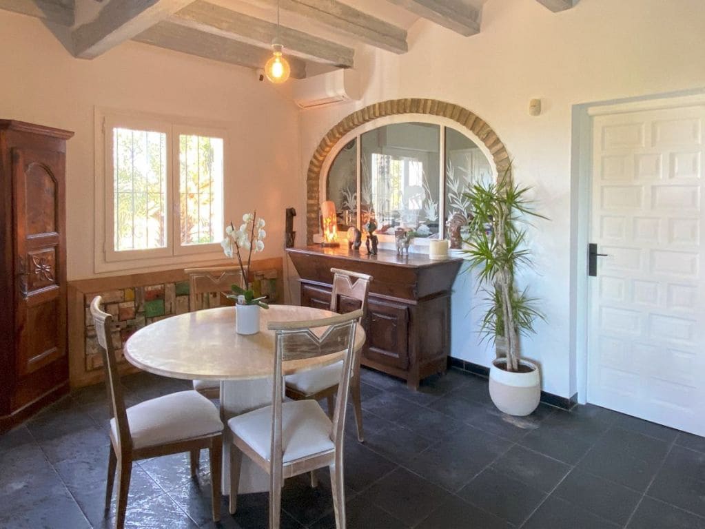 4 bedroom Villa for sale in Denia - € 750,000 (Ref: 10048141)