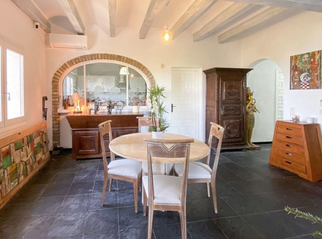4 bedroom Villa for sale in Denia - € 750,000 (Ref: 10048141)