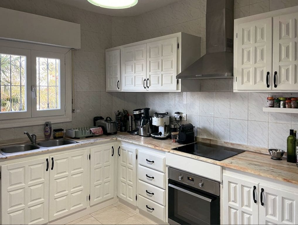 4 bedroom Villa for sale in Denia - € 750,000 (Ref: 10048141)
