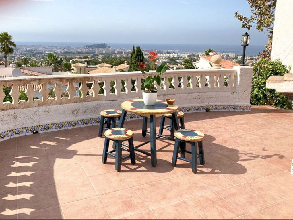 4 bedroom Villa for sale in Denia - € 750,000 (Ref: 10048141)