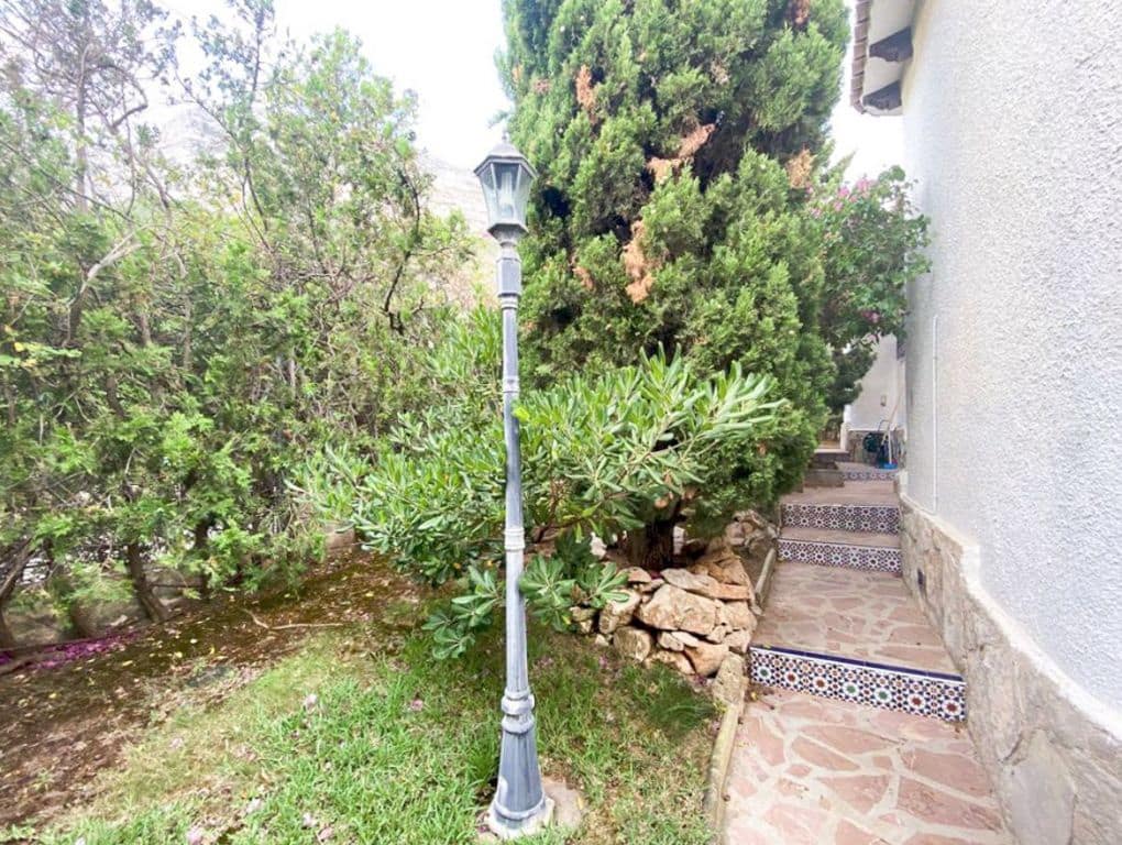 4 bedroom Villa for sale in Denia - € 750,000 (Ref: 10048141)