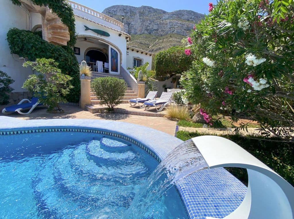 4 bedroom Villa for sale in Denia - € 750,000 (Ref: 10048141)