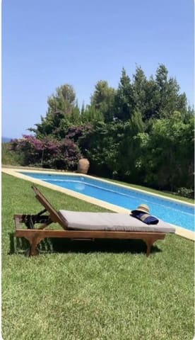 4 bedroom Villa for sale in El Montgó, Dénia - € 750,000 (Ref: 10048142)