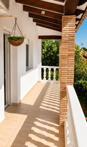 3 bedroom Villa for sale in El Montgó, Dénia - € 660,000 (Ref: 10048143)