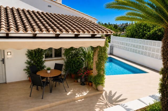3 bedroom Villa for sale in El Montgó, Dénia - € 660,000 (Ref: 10048143)