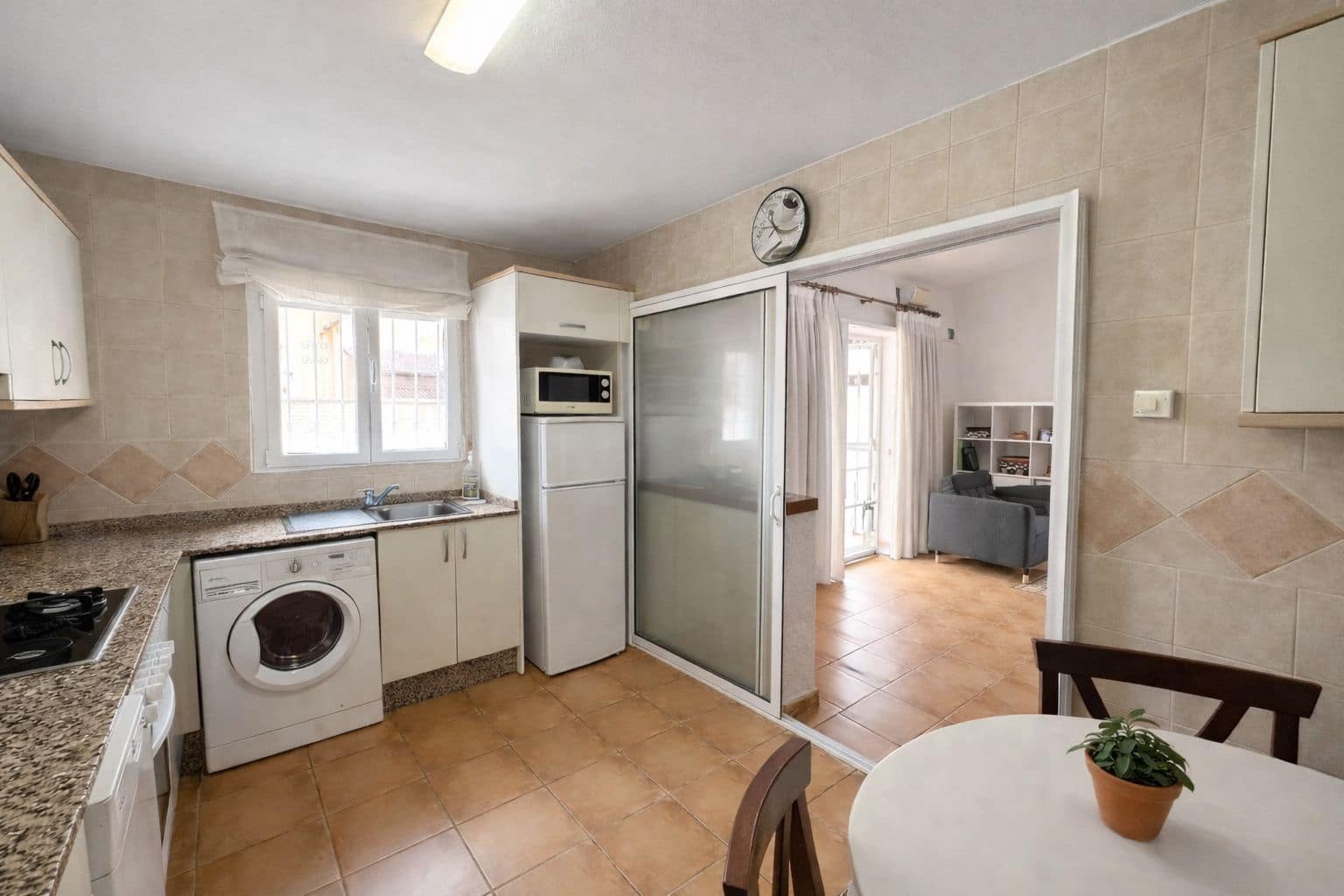 4 sypialnia Willa na sprzedaż w Denia z garażem - 339 000 € (Ref: 10048146)