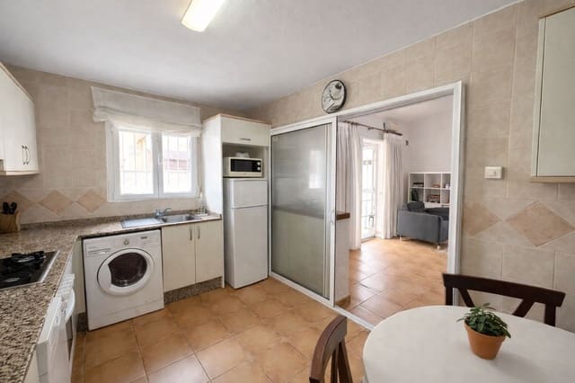4 sypialnia Willa na sprzedaż w Dénia z garażem - 339 000 € (Ref: 10048146)