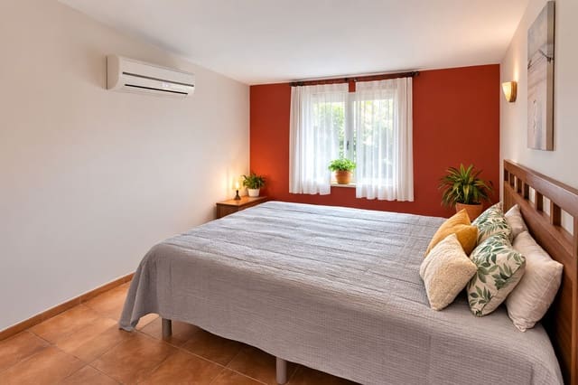 4 sypialnia Willa na sprzedaż w Dénia z garażem - 339 000 € (Ref: 10048146)