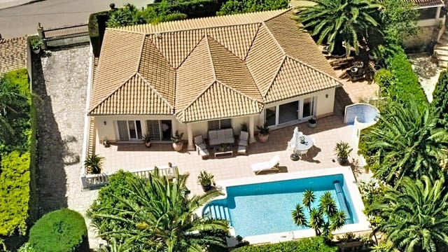 3 sypialnia Willa na sprzedaż w El Montgó, Dénia z basenem garażem - 790 000 € (Ref: 10048147)