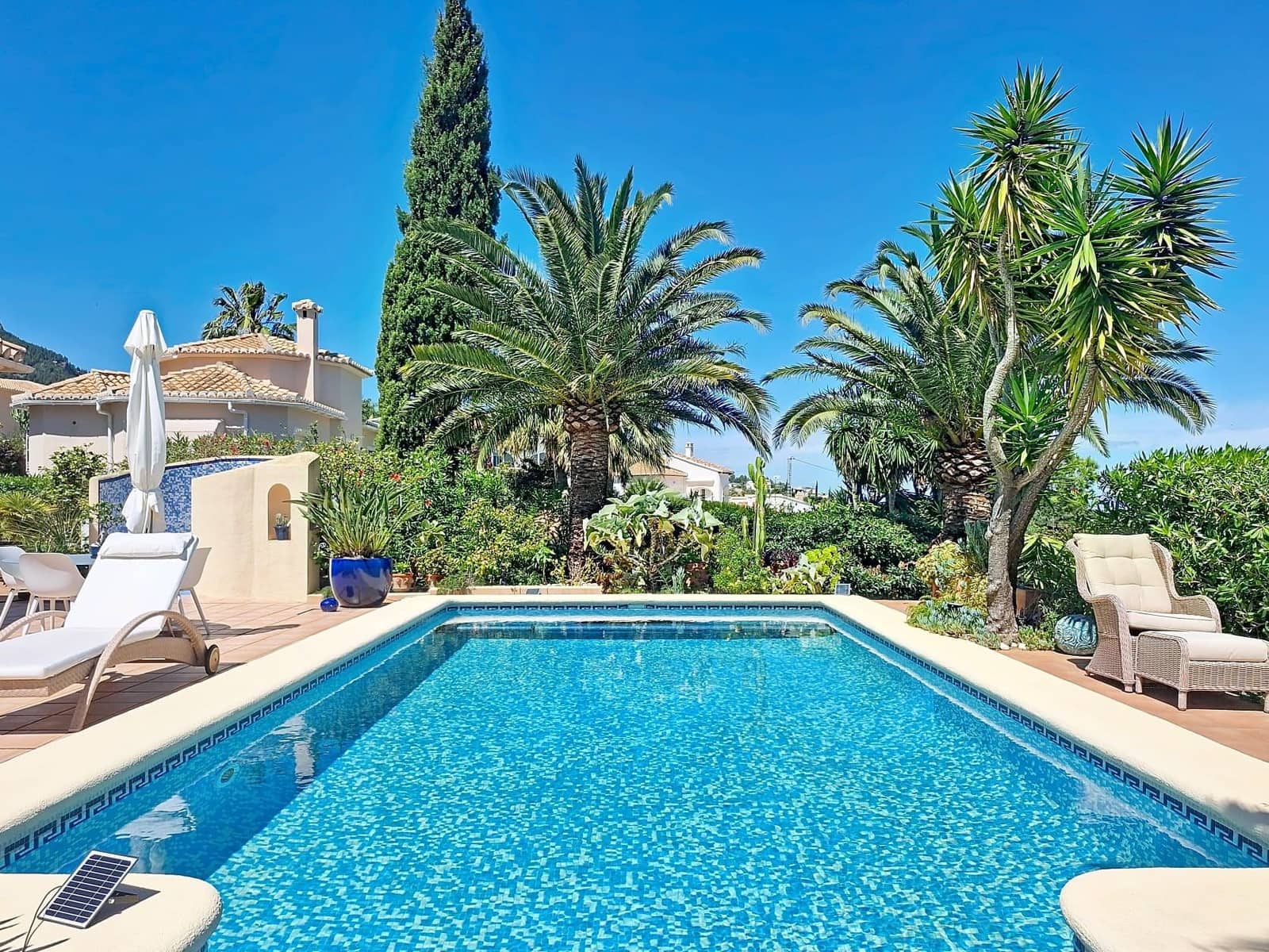 3 sypialnia Willa na sprzedaż w Denia z basenem garażem - 790 000 € (Ref: 10048147)