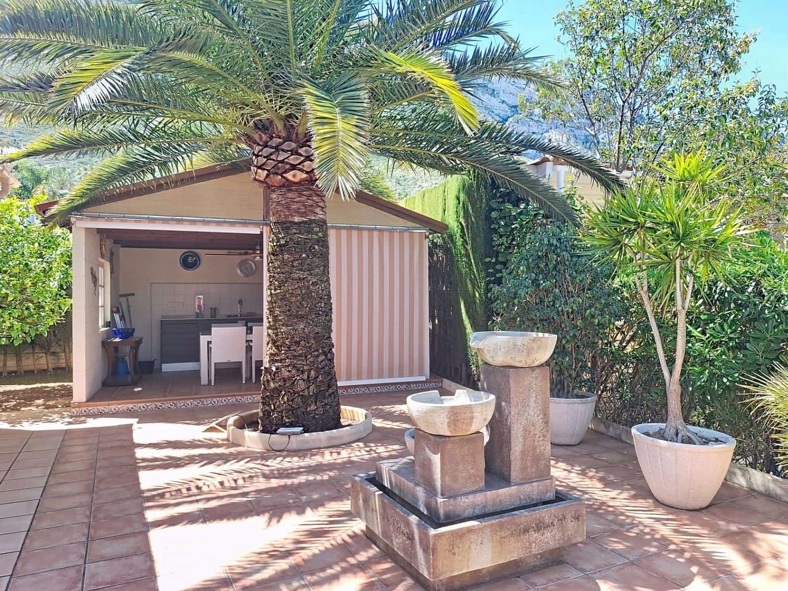 3 sypialnia Willa na sprzedaż w Denia z basenem garażem - 790 000 € (Ref: 10048147)