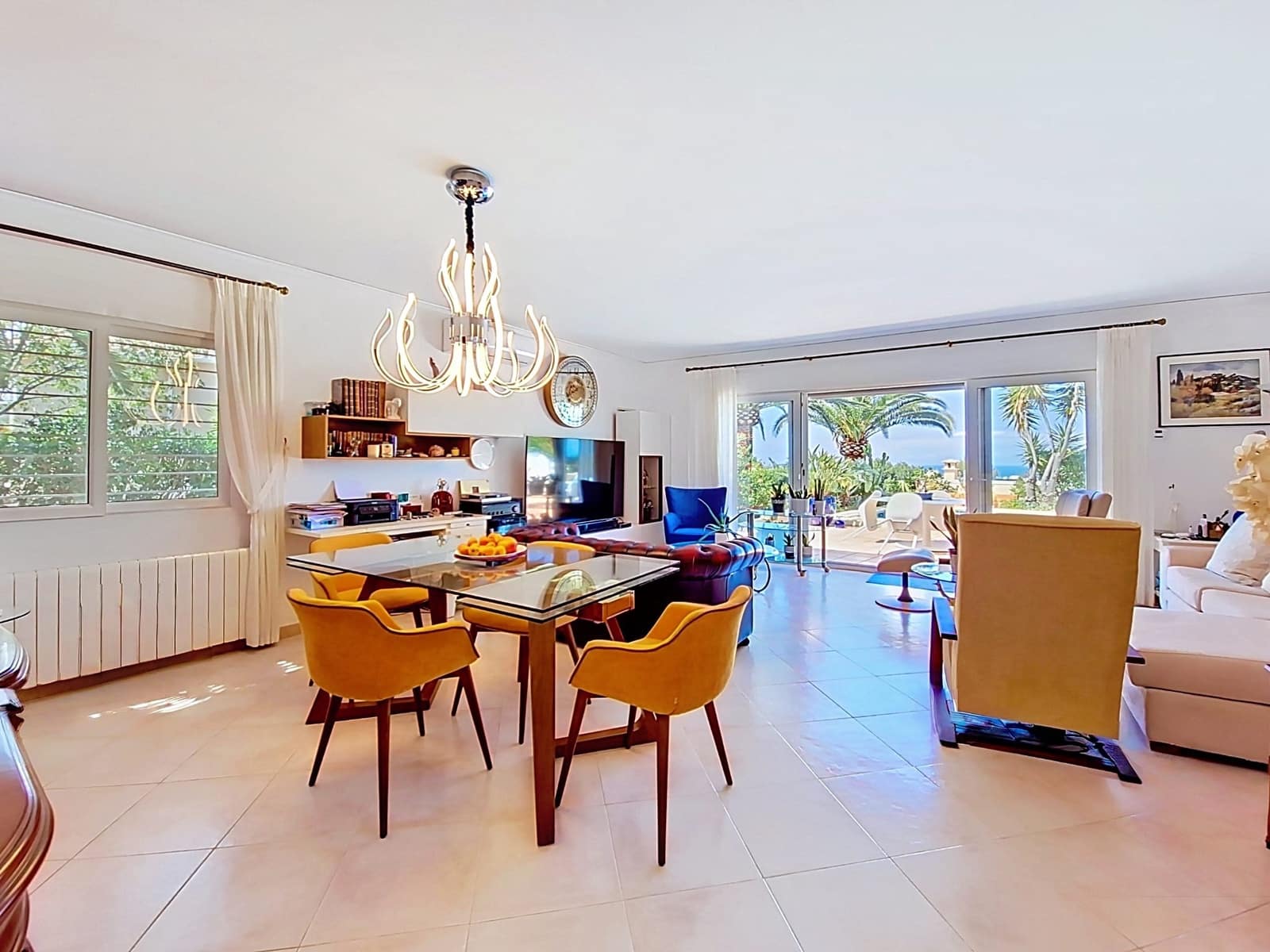 3 sypialnia Willa na sprzedaż w Denia z basenem garażem - 790 000 € (Ref: 10048147)