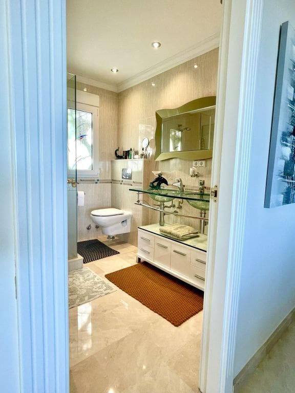 5 bedroom Villa for sale in Denia with pool garage - € 1,175,000 (Ref: 10048148)