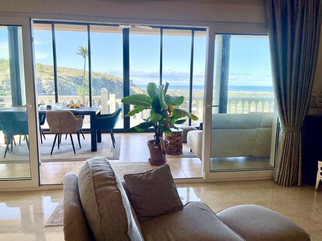 Chalet de 5 habitaciones en Dénia en venta con piscina garaje - 1.175.000 € (Ref: 10048148)