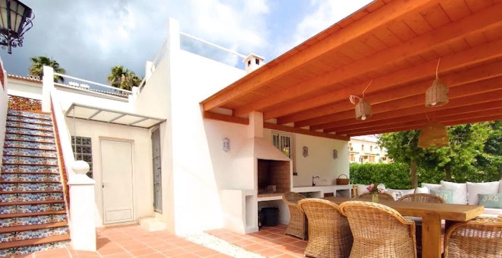 4 sypialnia Willa na sprzedaż w Denia z basenem garażem - 850 000 € (Ref: 10048149)