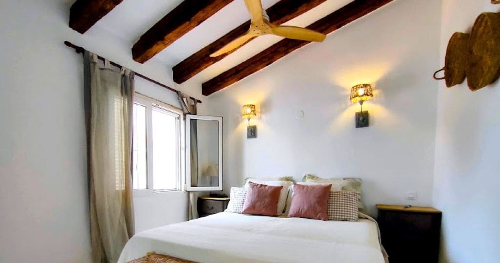 4 sypialnia Willa na sprzedaż w Denia z basenem garażem - 850 000 € (Ref: 10048149)