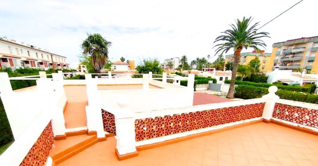 4 sypialnia Willa na sprzedaż w Denia z basenem garażem - 850 000 € (Ref: 10048149)