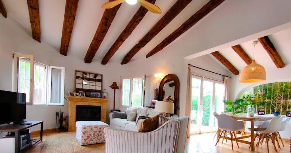 4 sypialnia Willa na sprzedaż w Denia z basenem garażem - 850 000 € (Ref: 10048149)