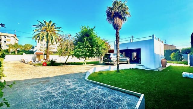 4 sypialnia Willa na sprzedaż w Dénia z basenem garażem - 850 000 € (Ref: 10048149)