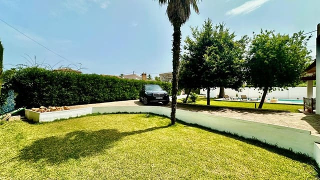 4 sypialnia Willa na sprzedaż w Dénia z basenem garażem - 850 000 € (Ref: 10048149)
