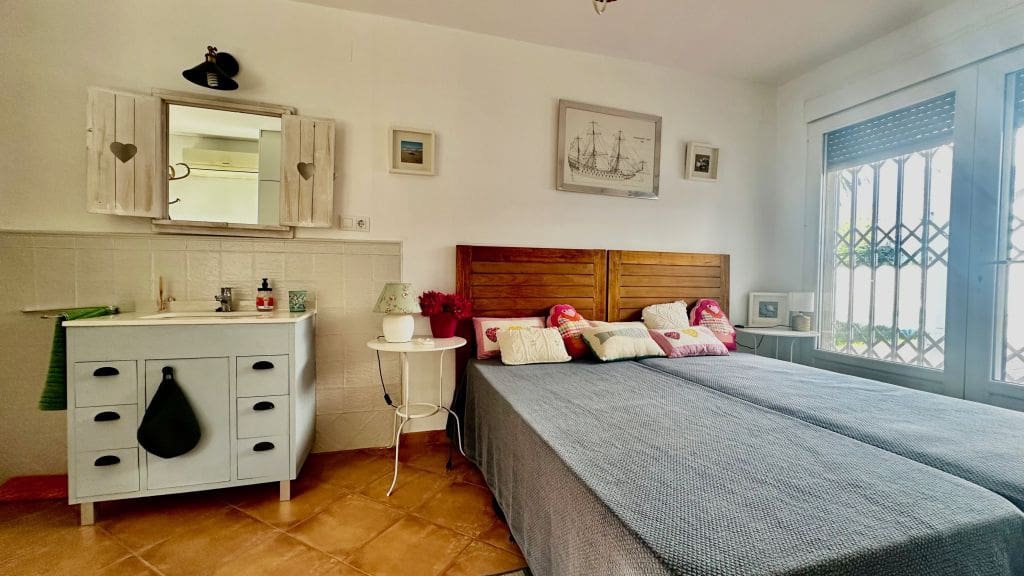 4 sypialnia Willa na sprzedaż w Denia z basenem garażem - 850 000 € (Ref: 10048149)