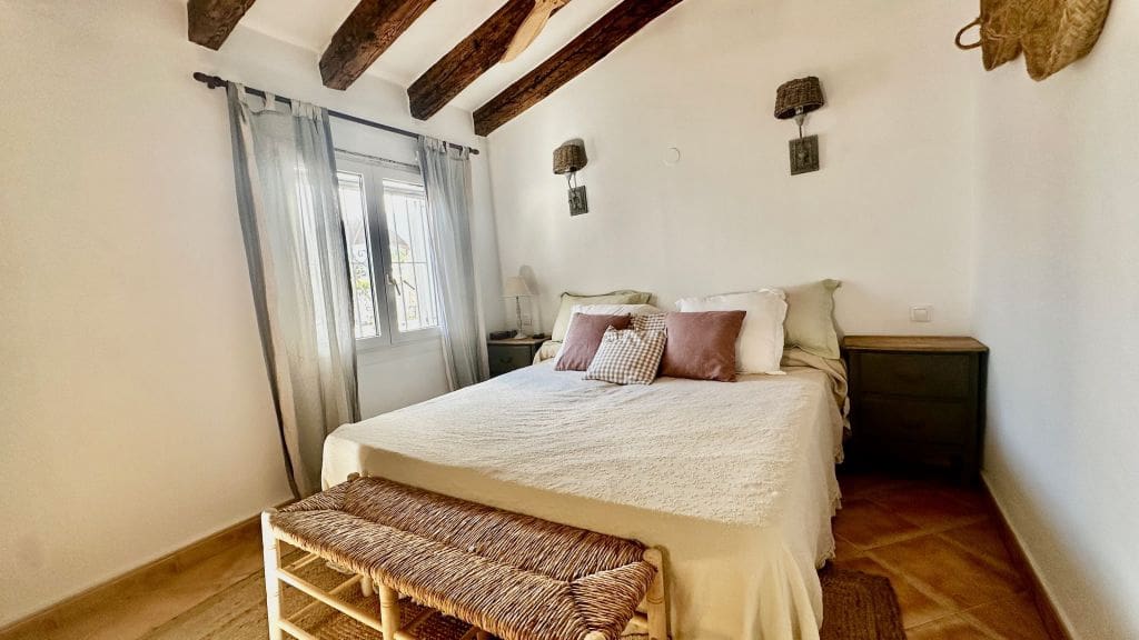 4 sypialnia Willa na sprzedaż w Denia z basenem garażem - 850 000 € (Ref: 10048149)